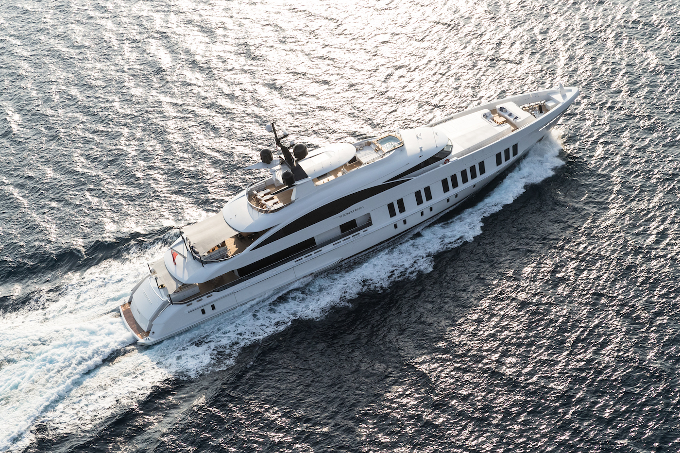 aerial motor yacht SAMURAI.jpg