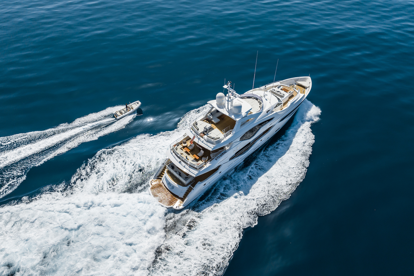 aerial view of the yachts running.jpg