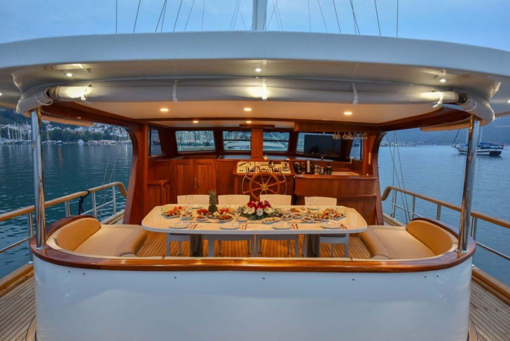 aft deck alfresco dining area by night.jpg