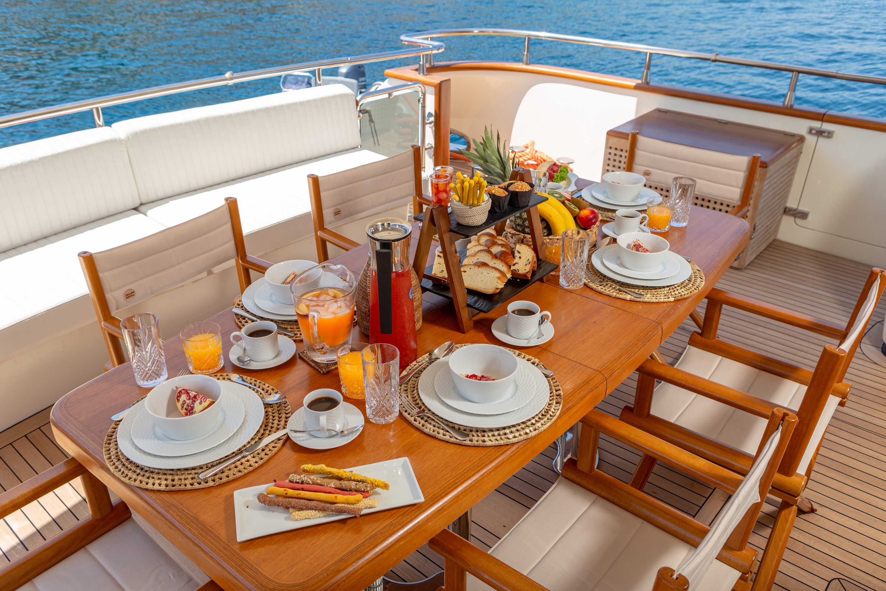 aft deck breakfast set up.jpg