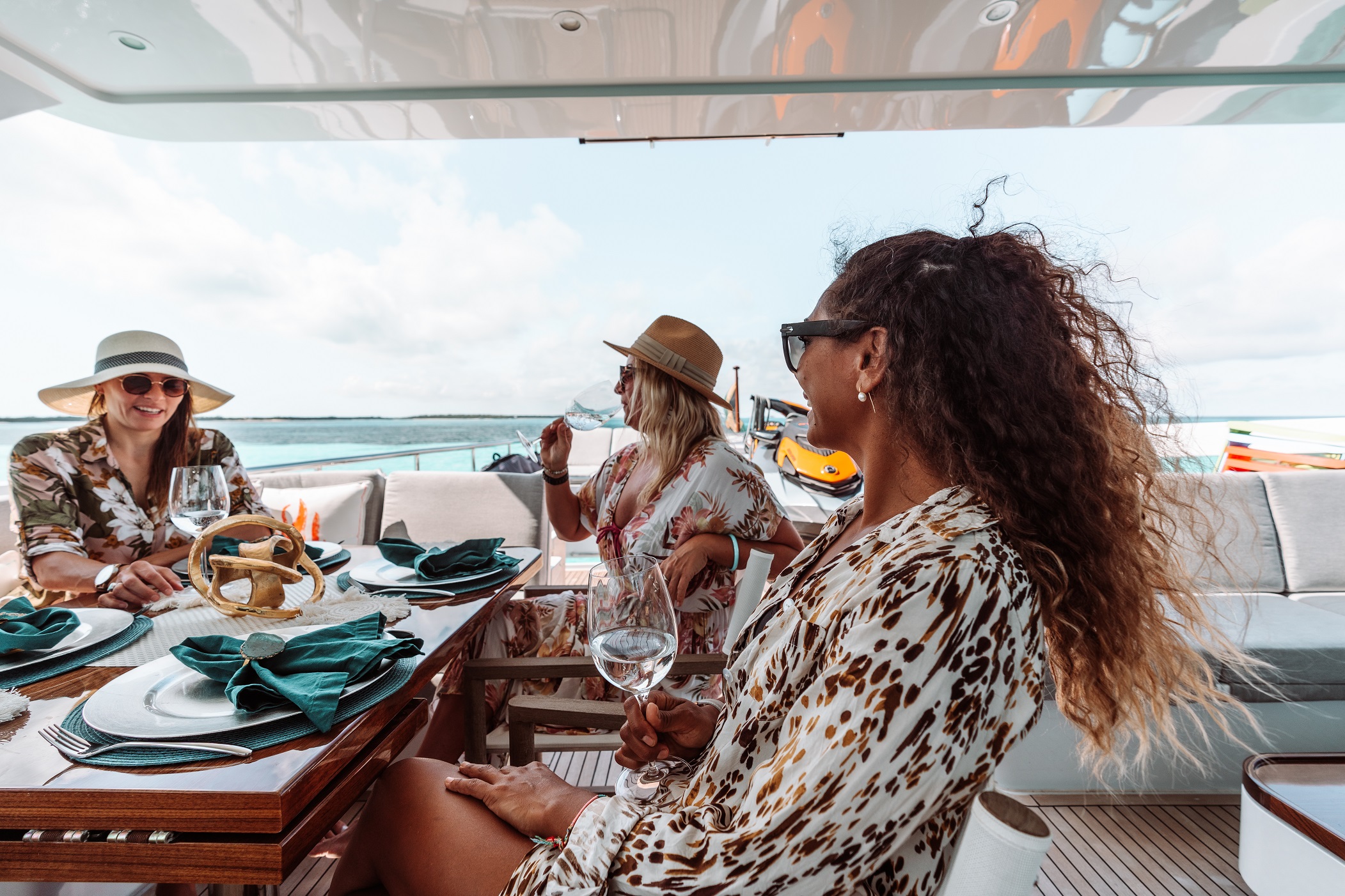 al fresco dining - lifestyle.jpg