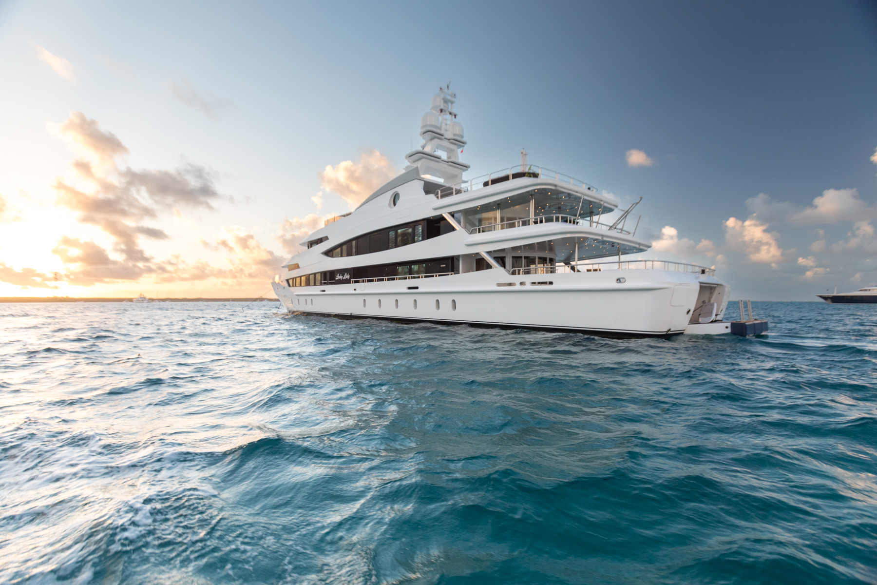 at anchor - Photo © Quin BISSET.jpg