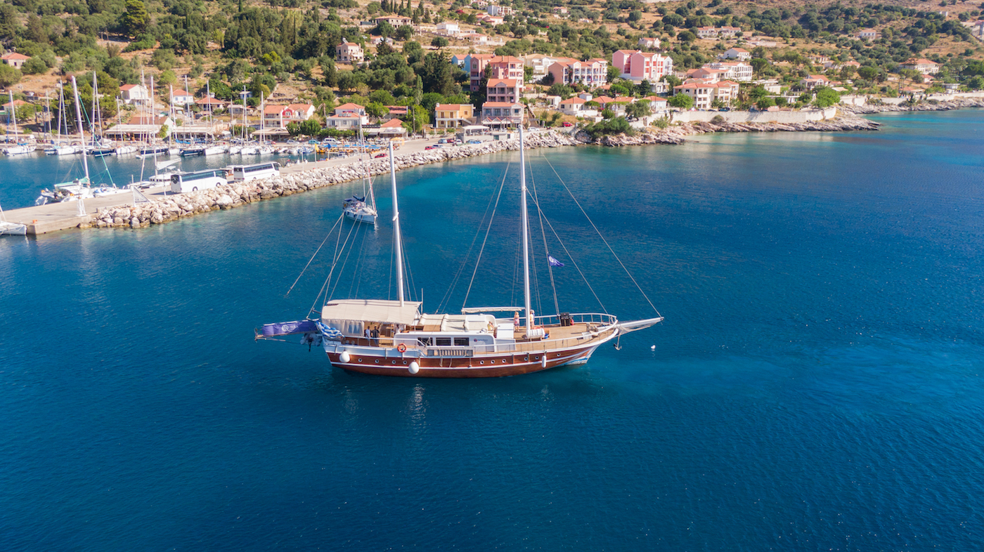 at anchor Aphrodite.jpg