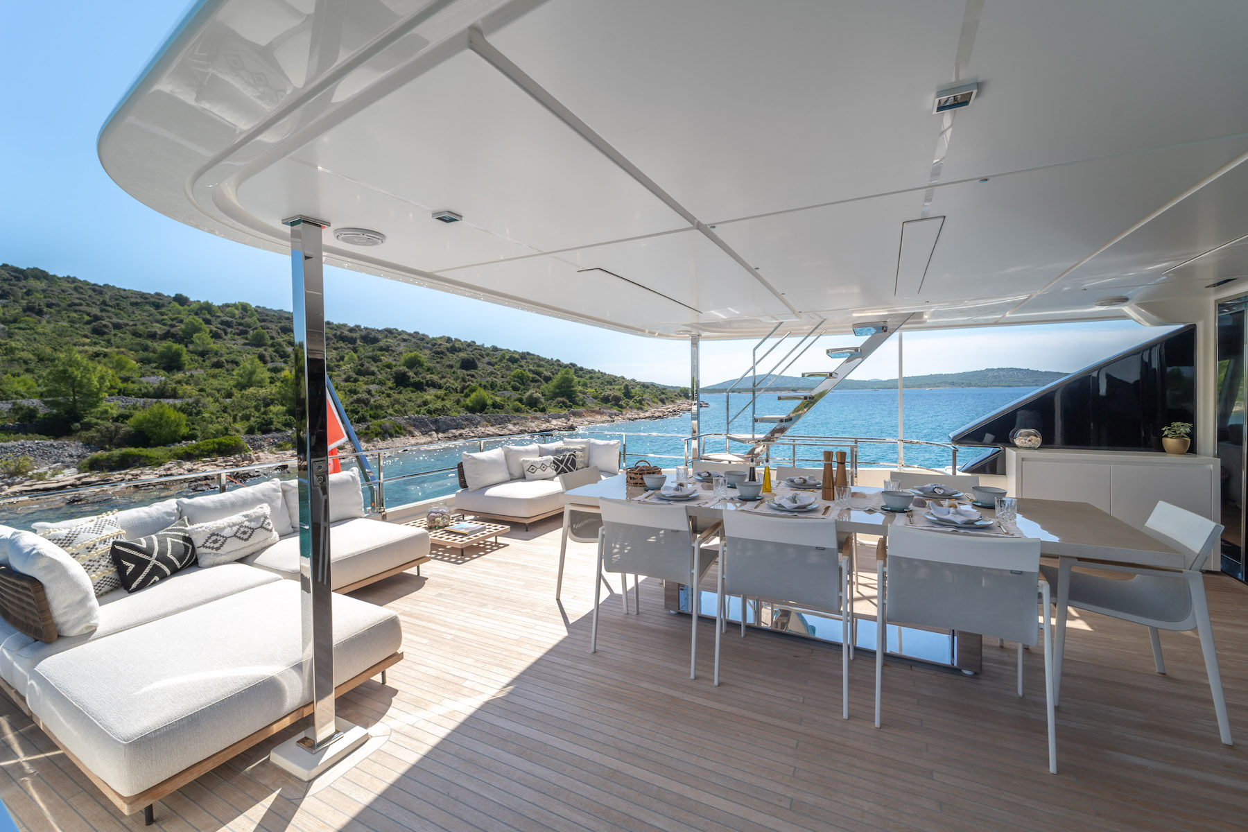 bridge deck dining aft.jpg
