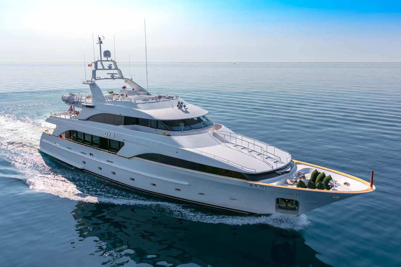 charter yacht DXB.jpg
