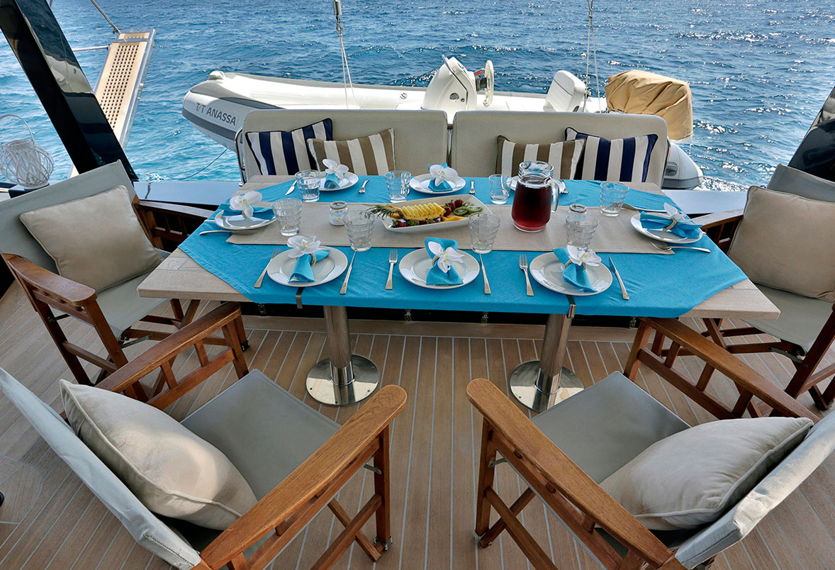 charter-catamaran-anassa-aft-deck-dining.jpg