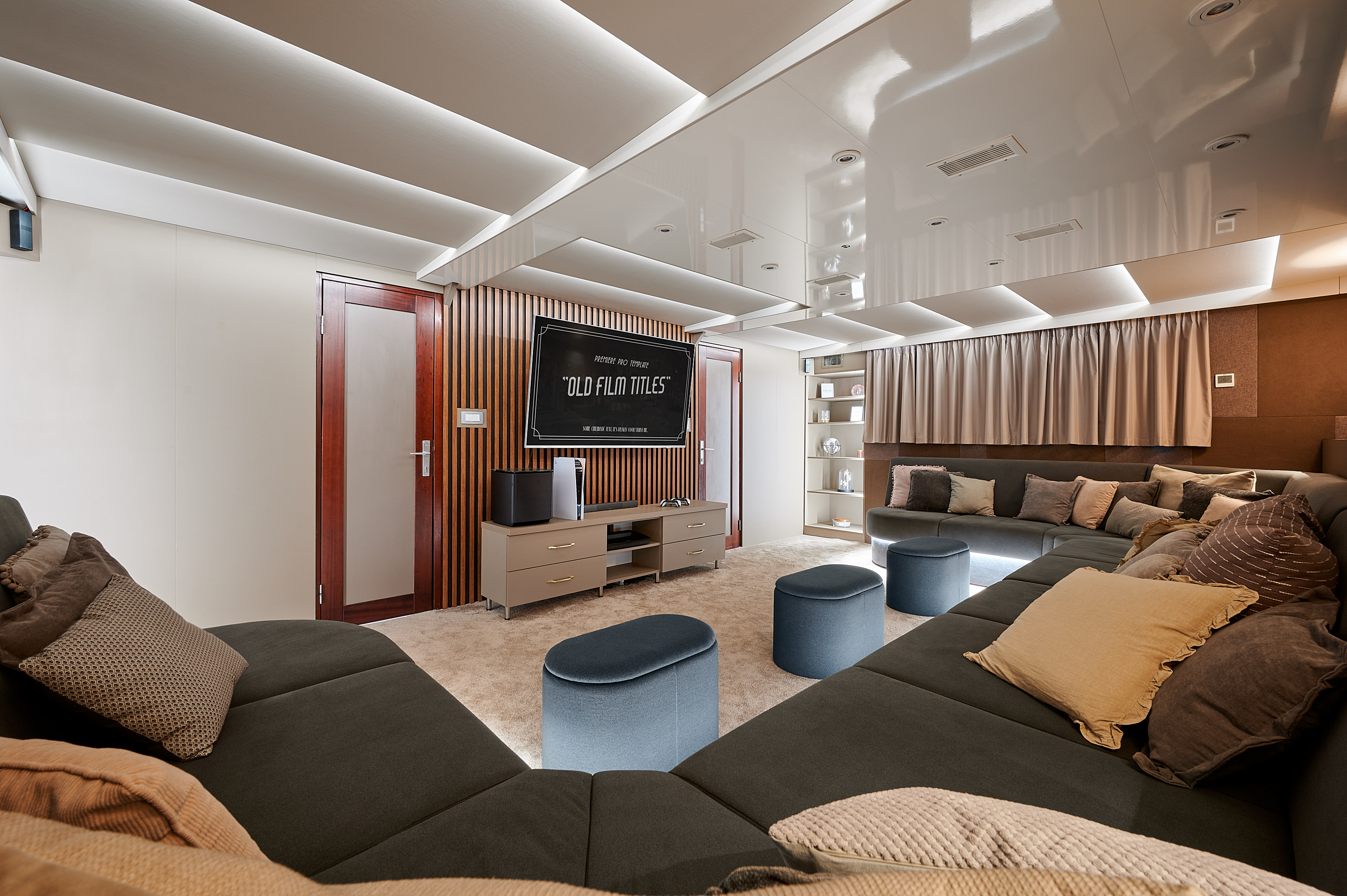 cinema room - © ivanisevicivan.jpg