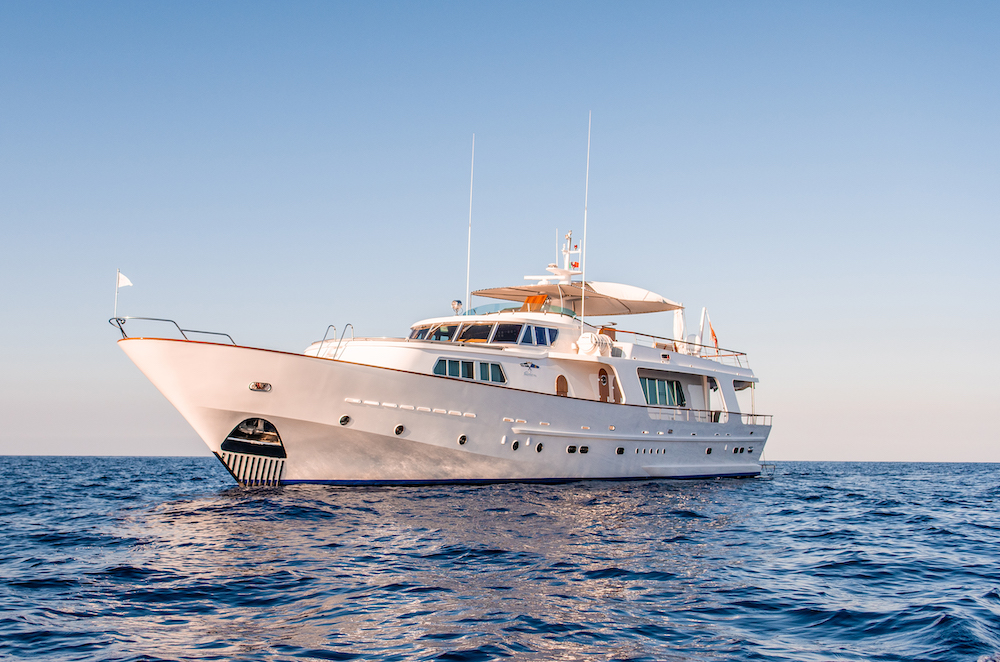 classic yacht A&A.jpg