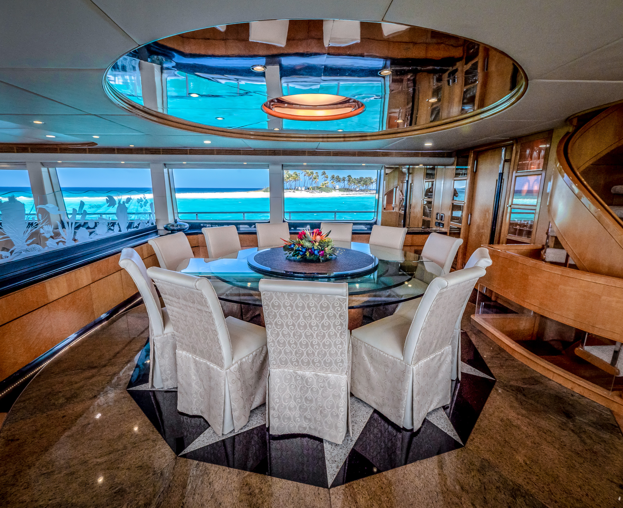 dining room2 island heiress.jpg
