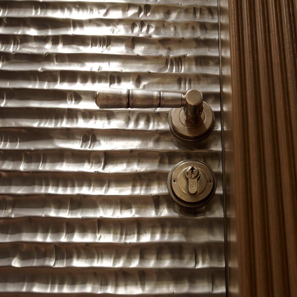 door detail.jpg