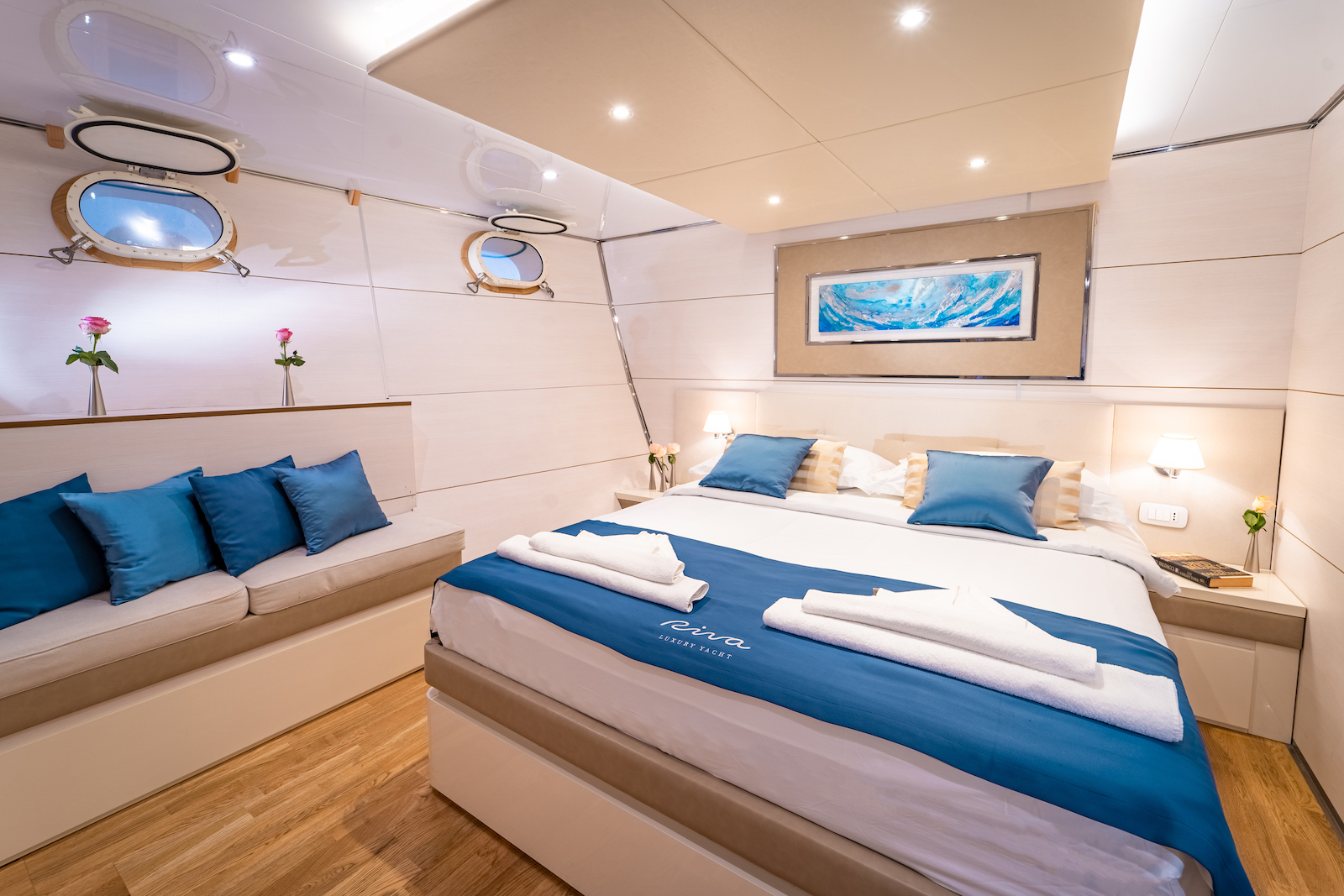 double cabin  blu.jpg
