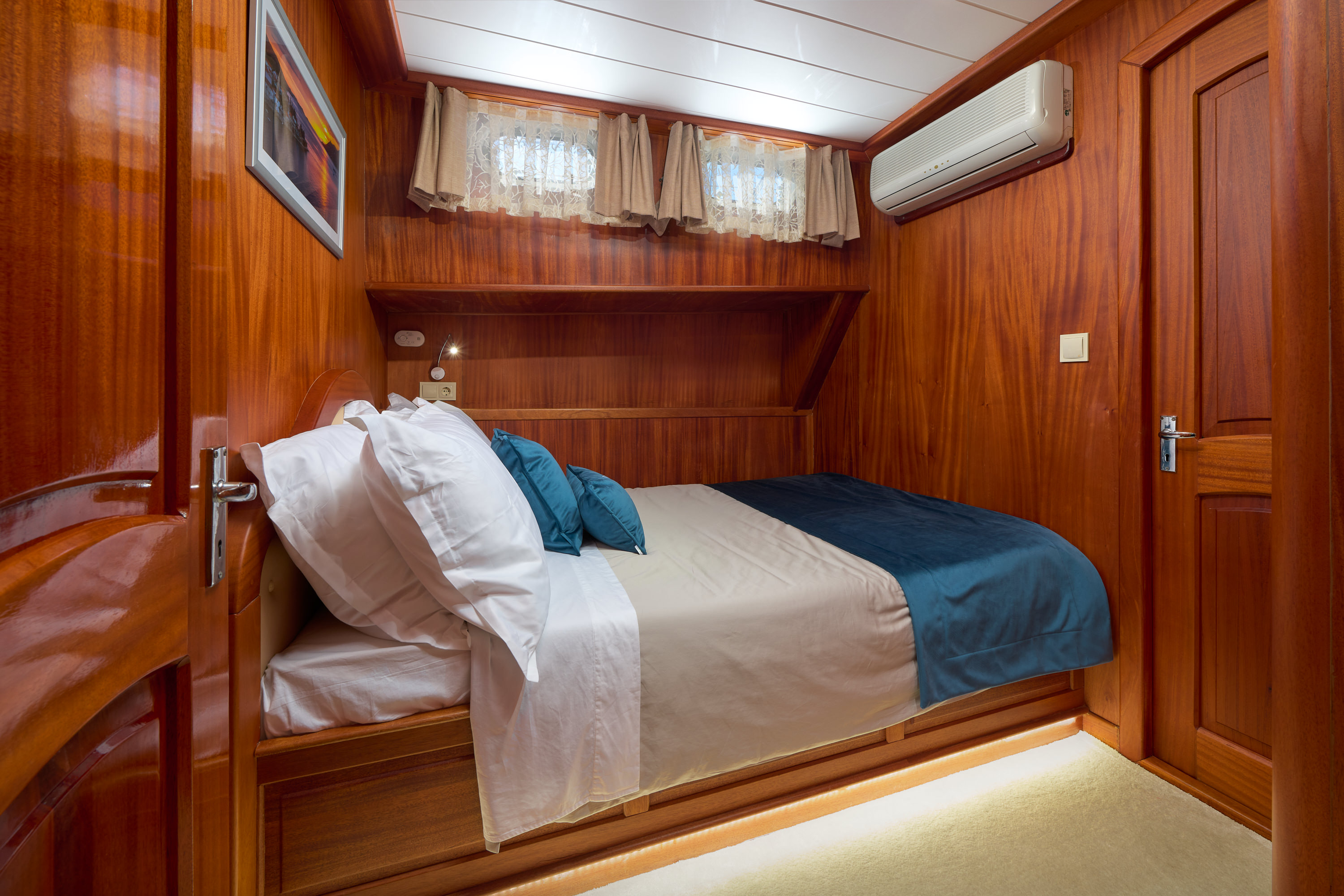 double guest cabin for guests.jpg