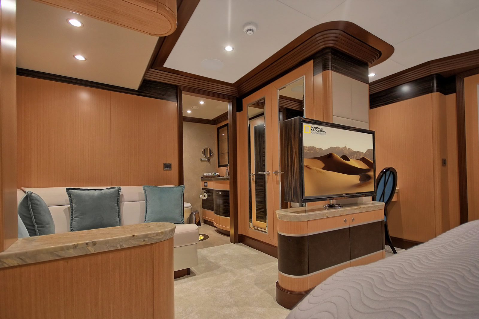 double guest stateroom detail.jpg