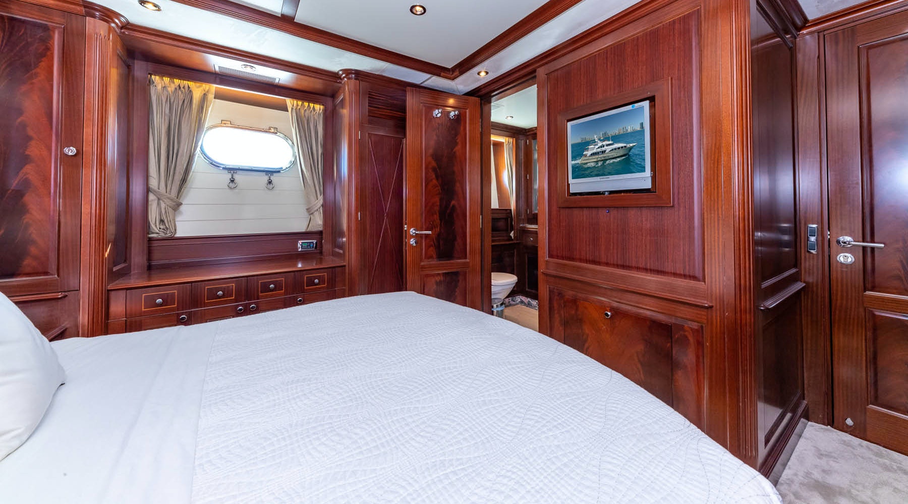 double suite cabin .jpg