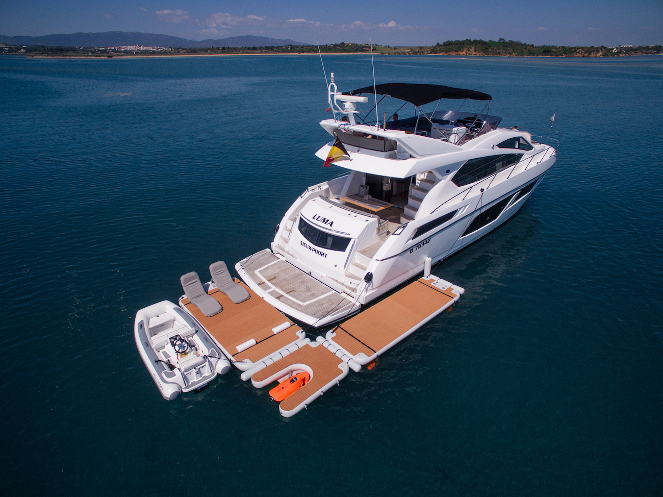 expandable swim platform for guests.jpg