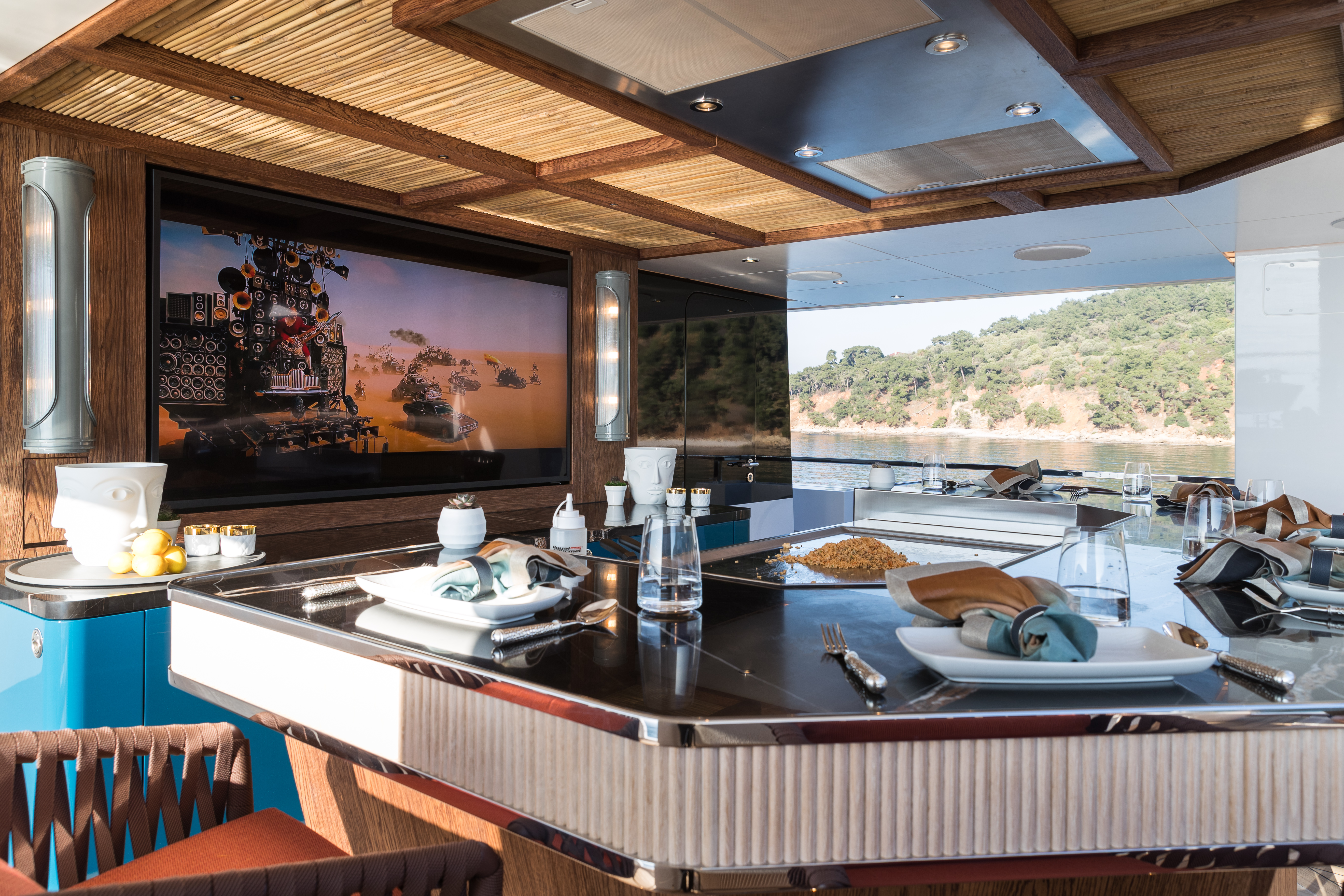exterior bar - photo Jeff Brown.jpg