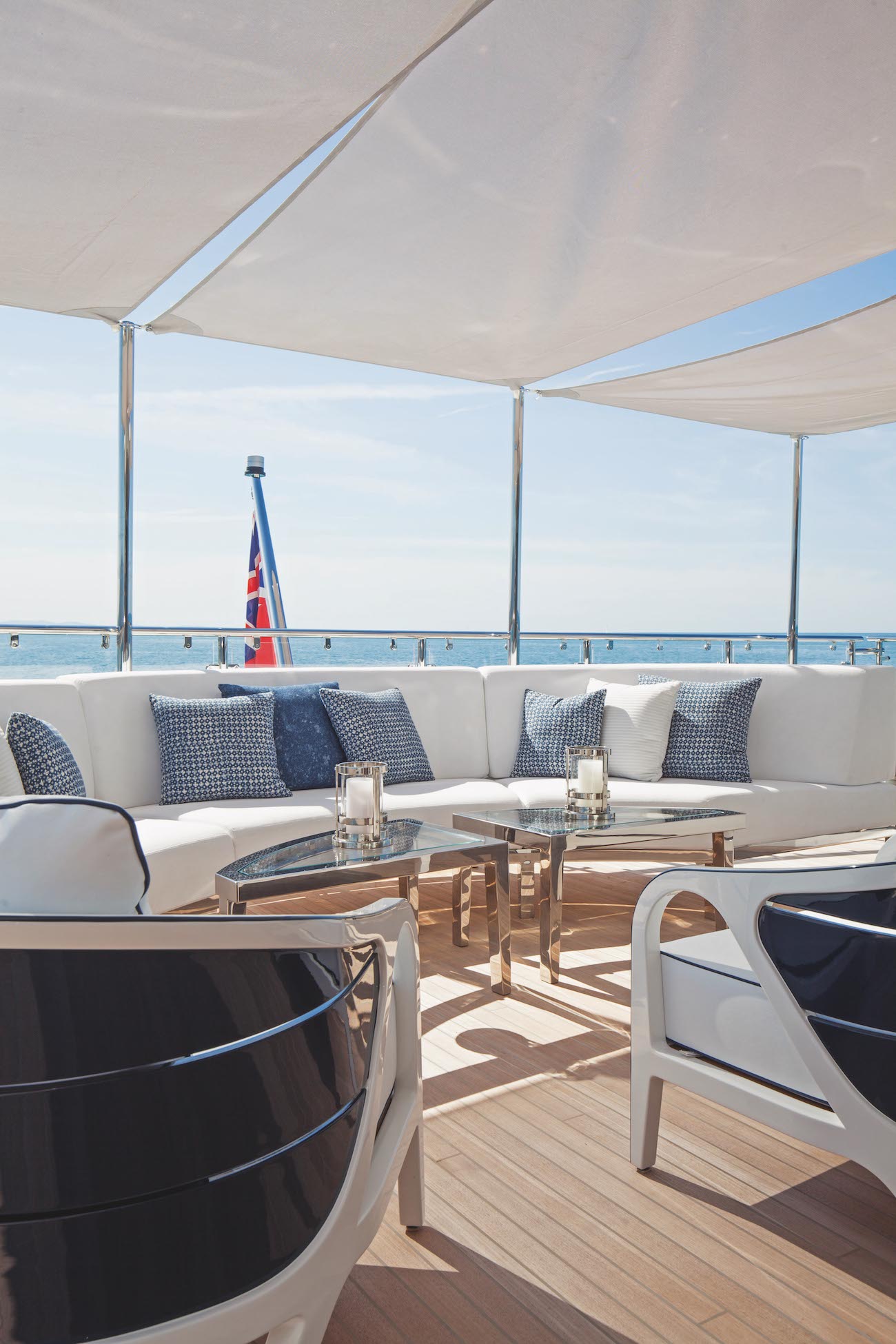 exterior lounging area aft on the upper deck.jpg
