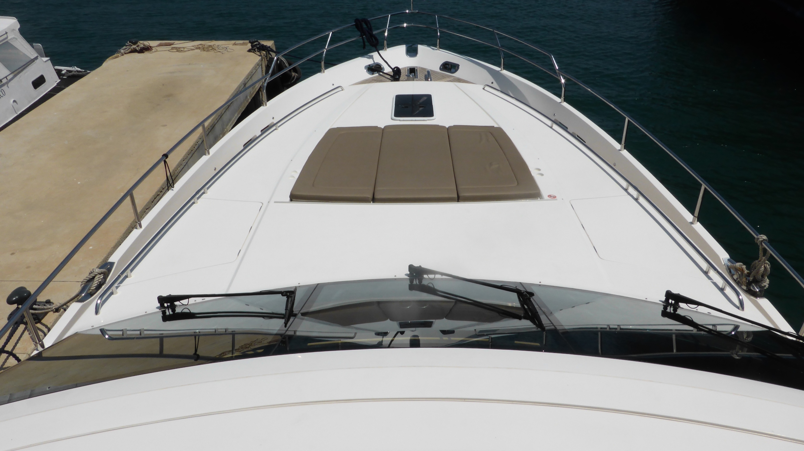 foredeck sunlounge.jpg