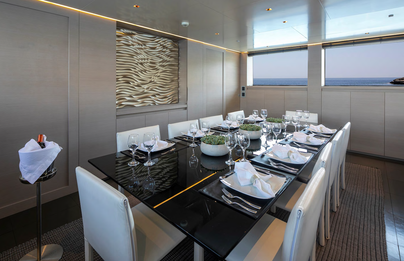 formal dining table.png