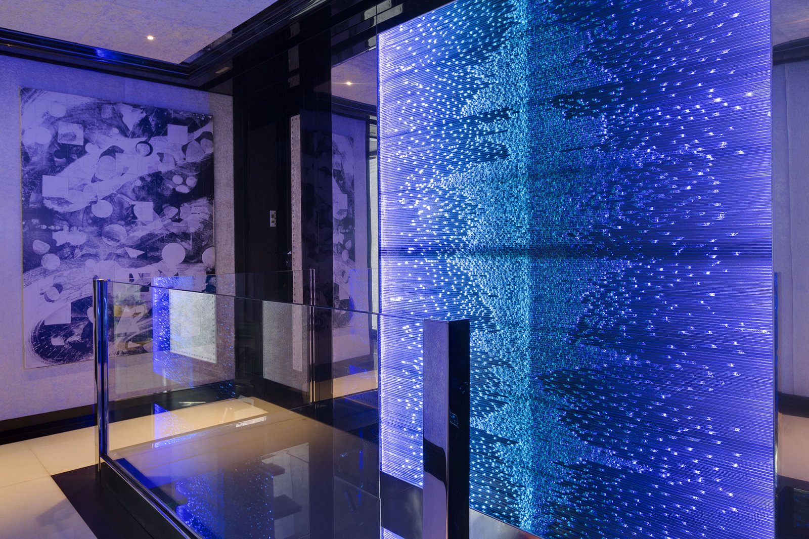 glass wall - stairwell detail with different colour.jpg