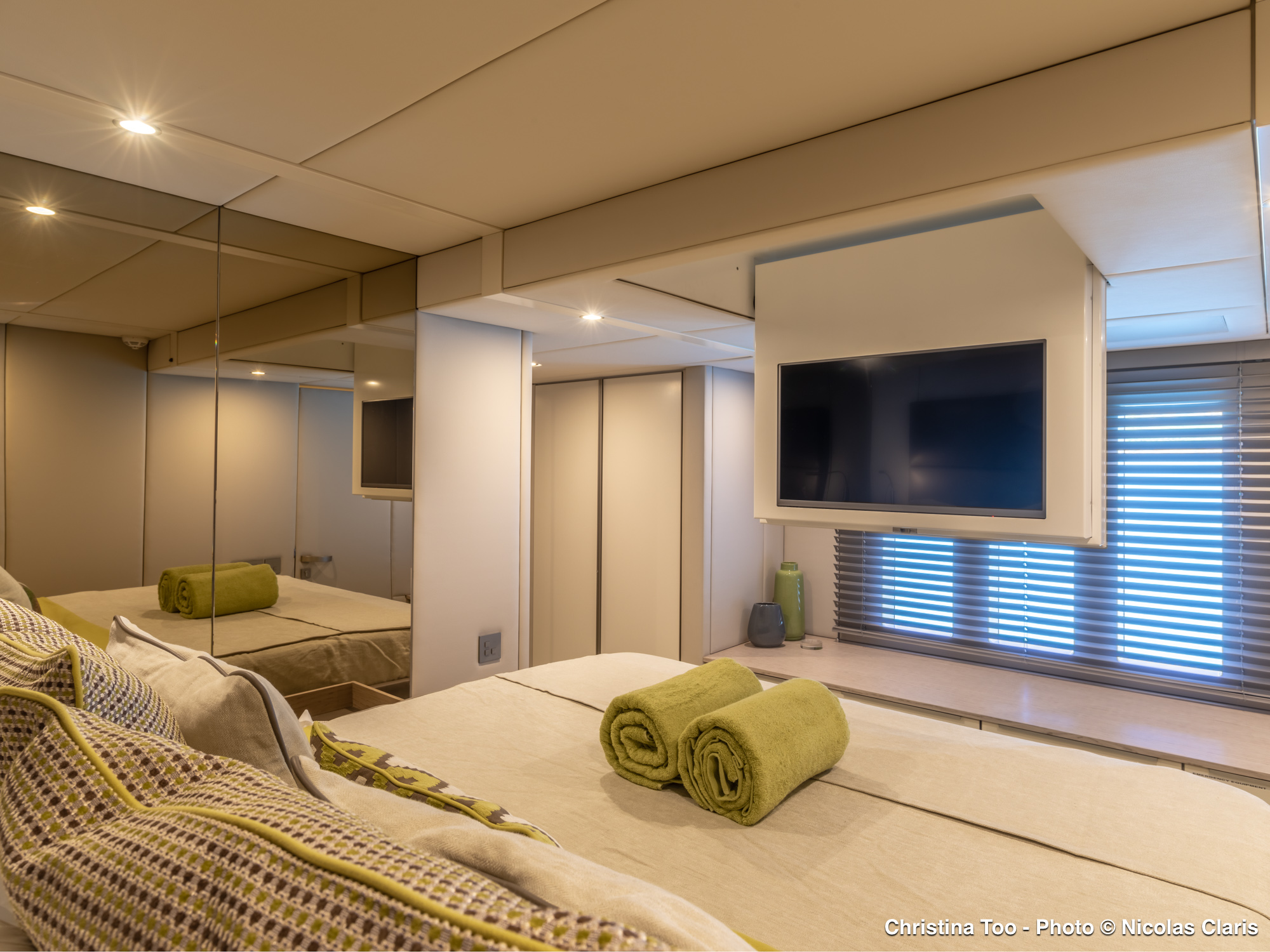 guest cabin - tv.jpg
