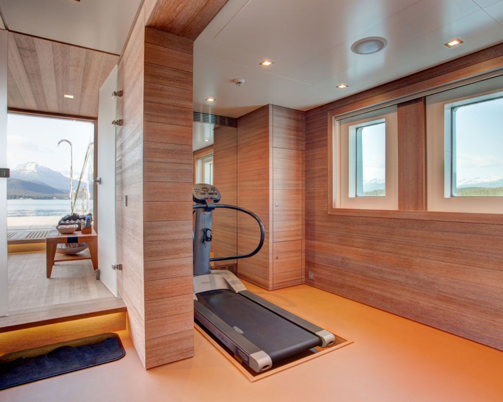 gymnasium and beach club : swim platform.jpg
