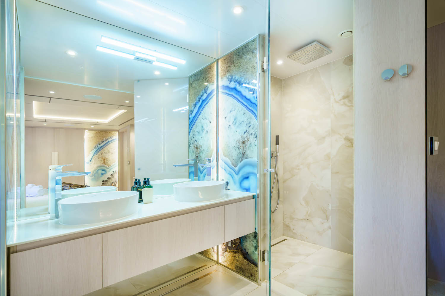 luxury ensuite.jpg