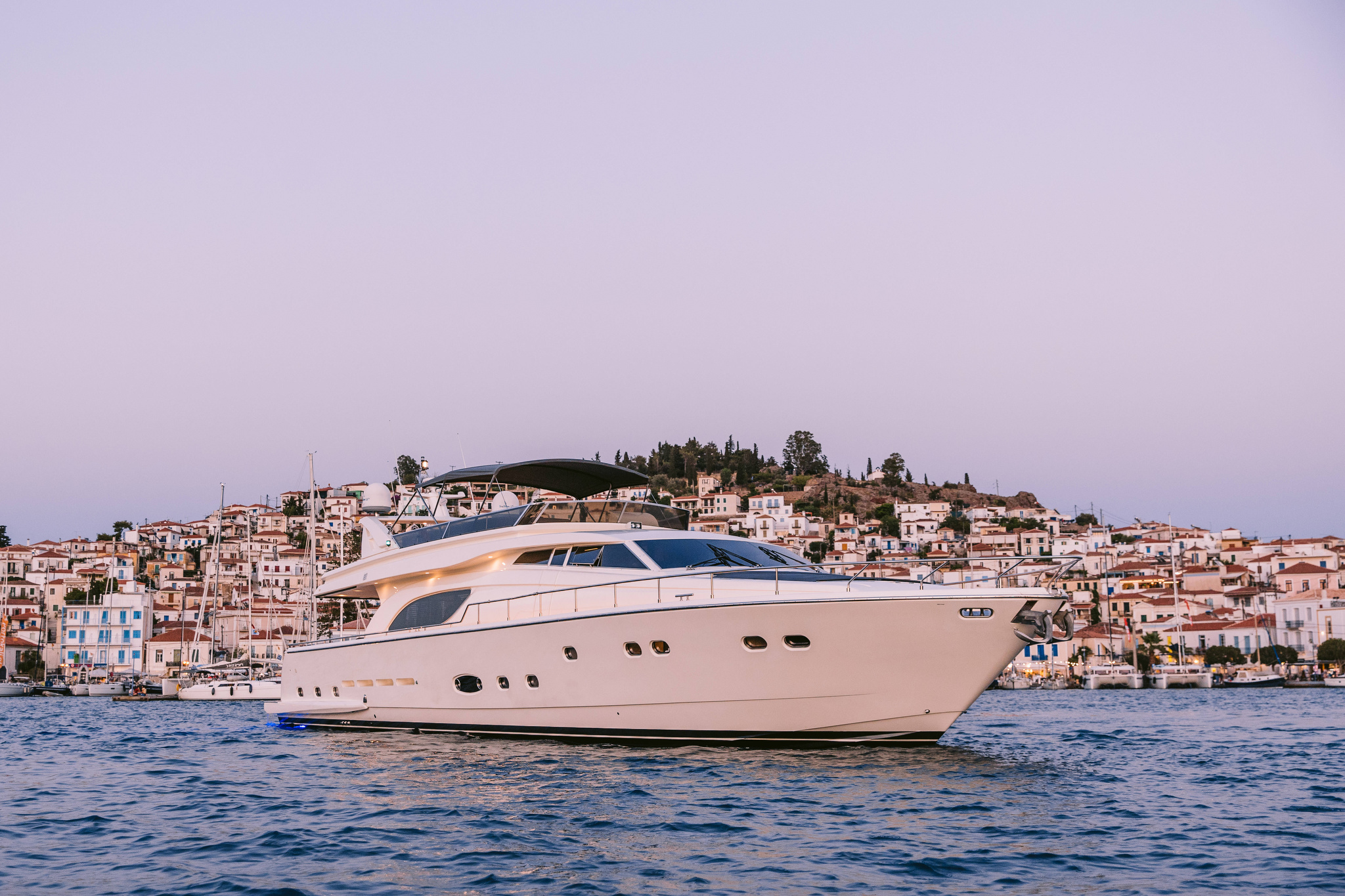 luxury yacht OXYGEN 8.jpg