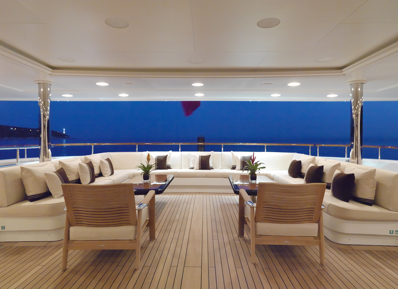 main deck lounging exterior area aft.jpg
