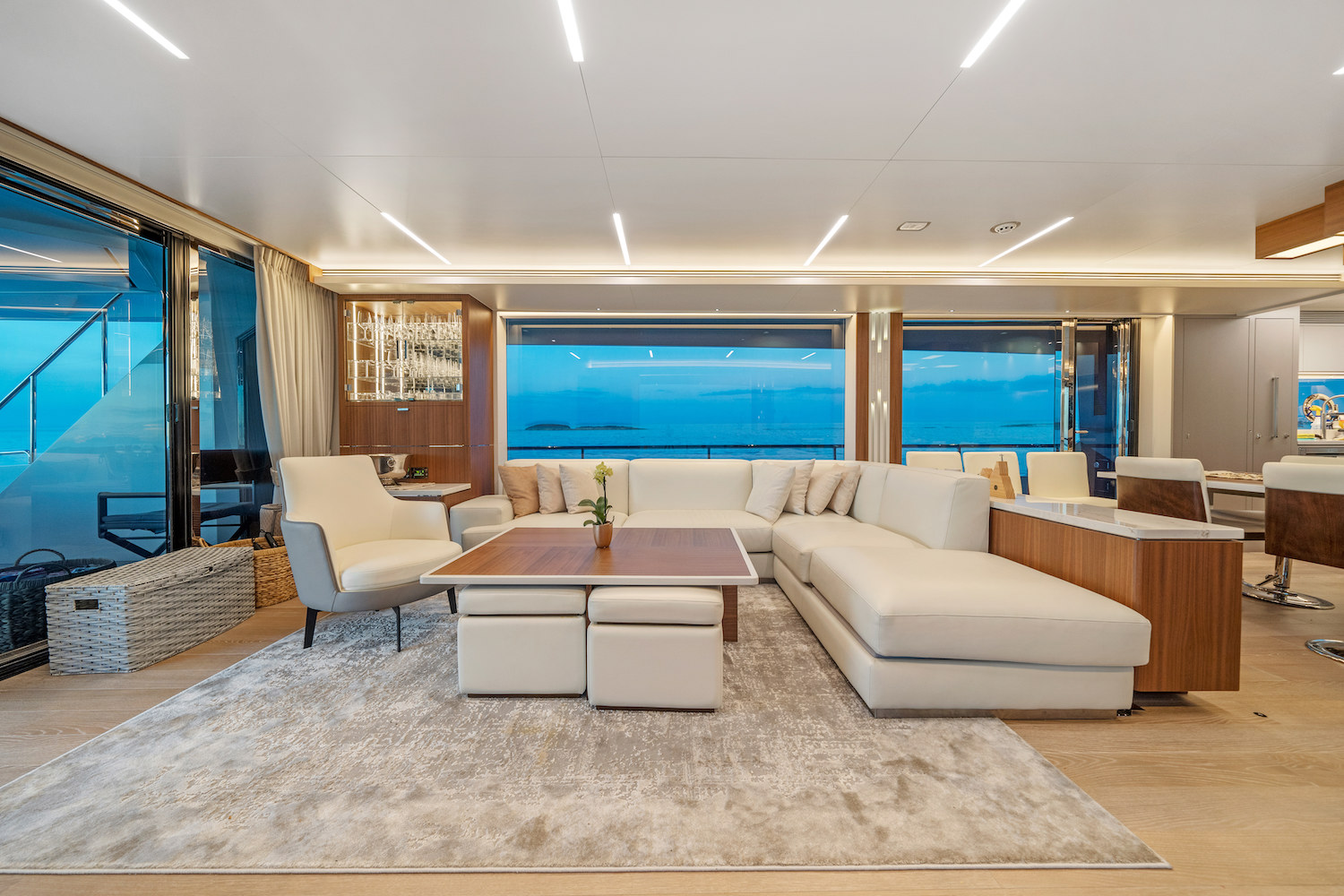 main saloon seating and dining area.jpg