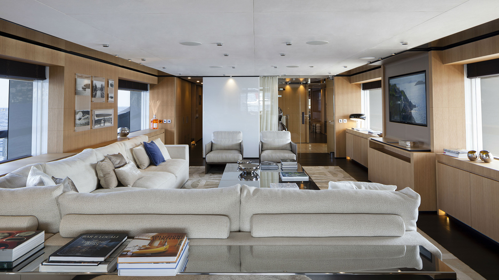 main saloon seating area.jpg