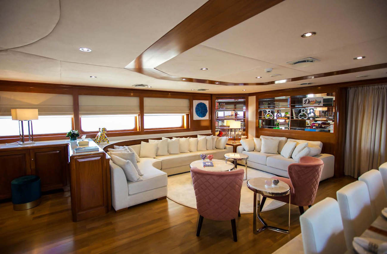 main saloon view.png