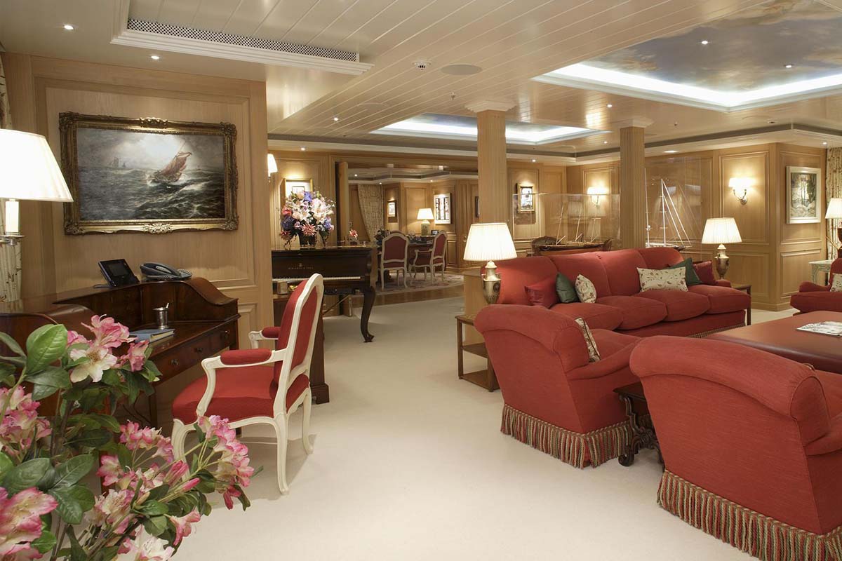 main saloon with piano.jpg