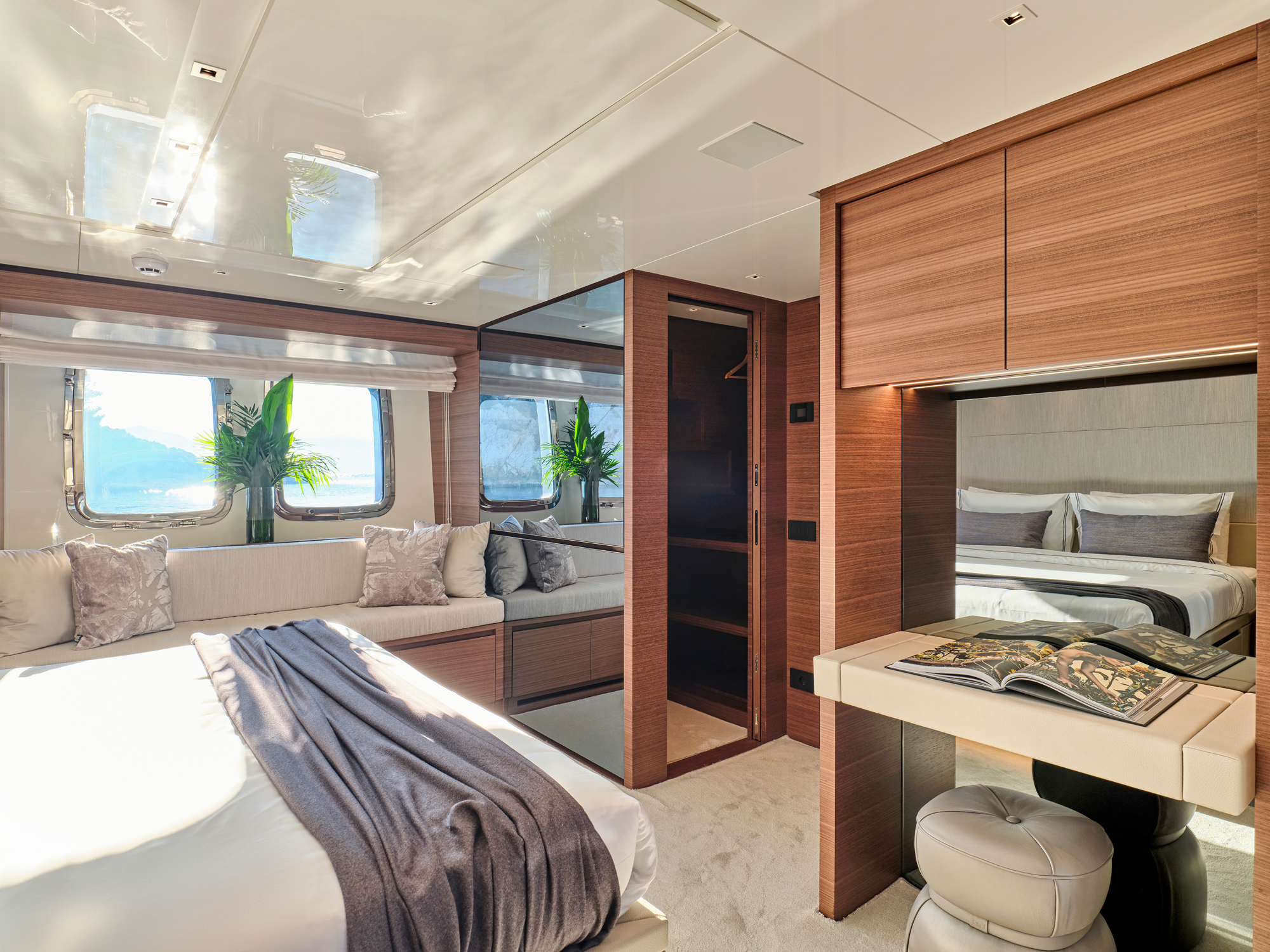 master cabin - details.jpg