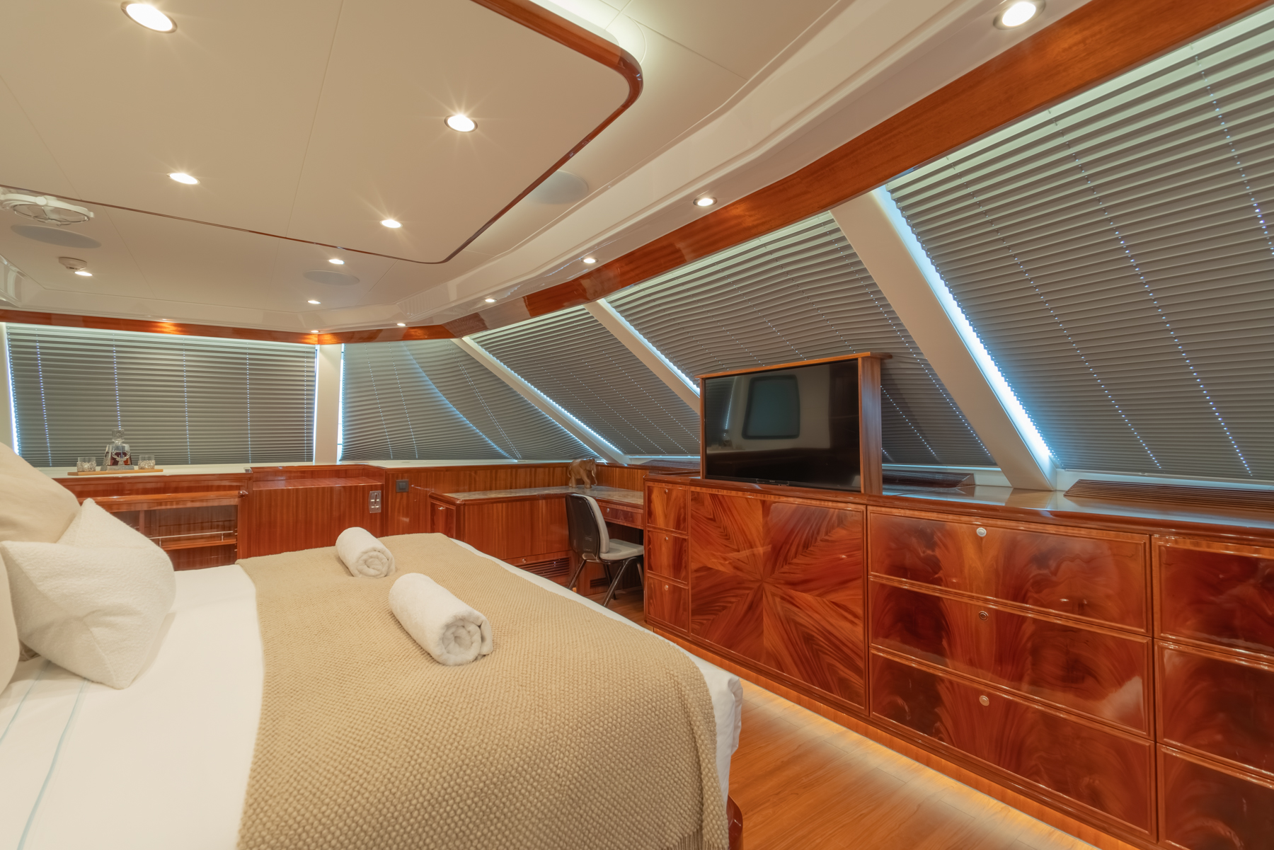 master cabin - turn down.jpg