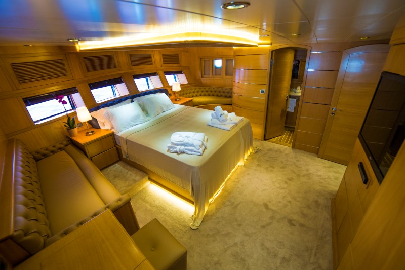 master cabin for guests.jpg
