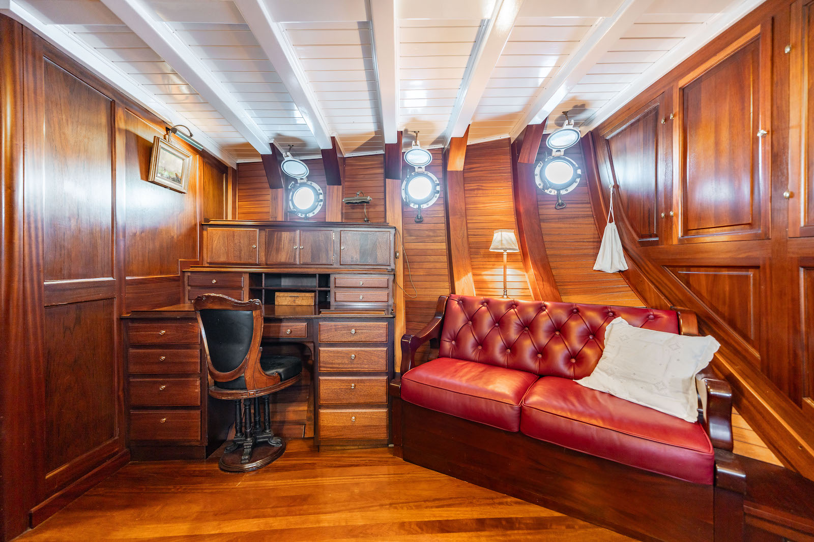 master cabin office area.jpg