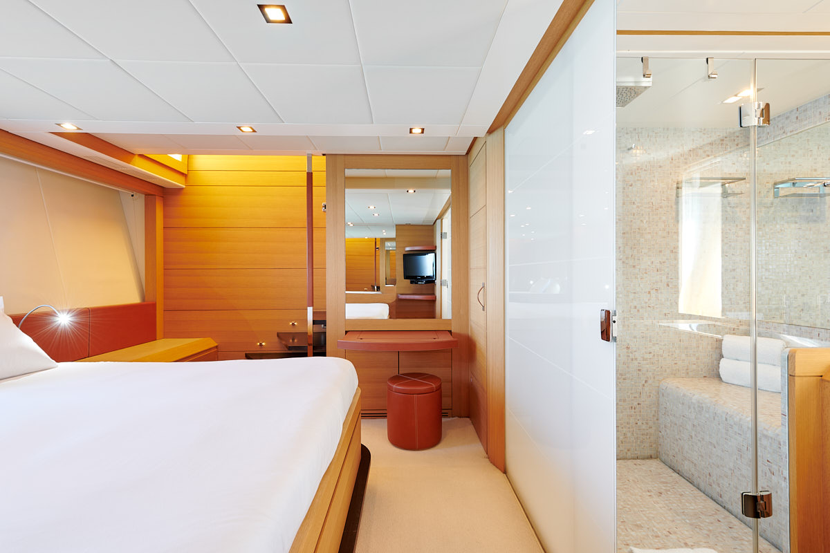 master cabin with ensuite.jpg