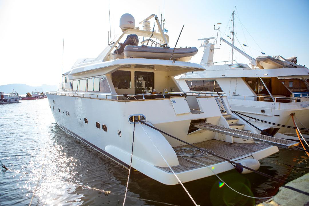 motor yacht ALANDINI.jpg