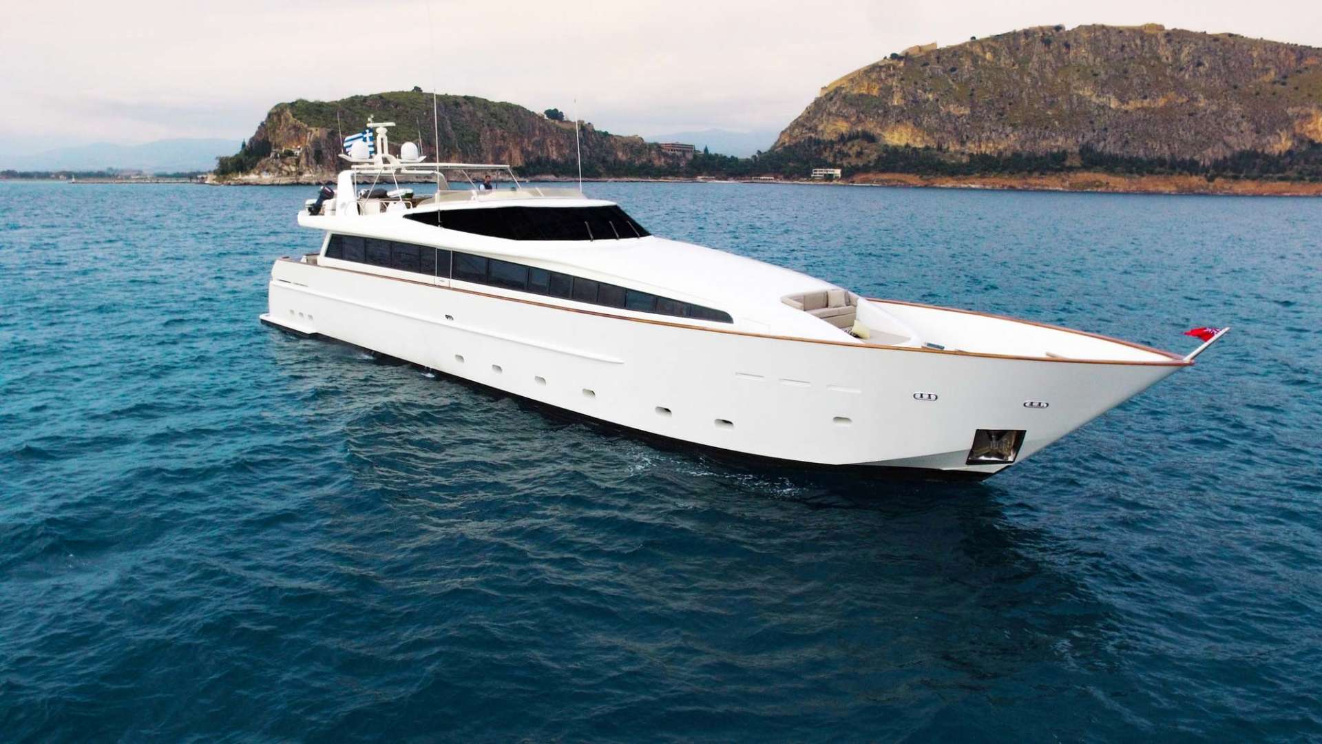 motor yacht Aquila.jpg