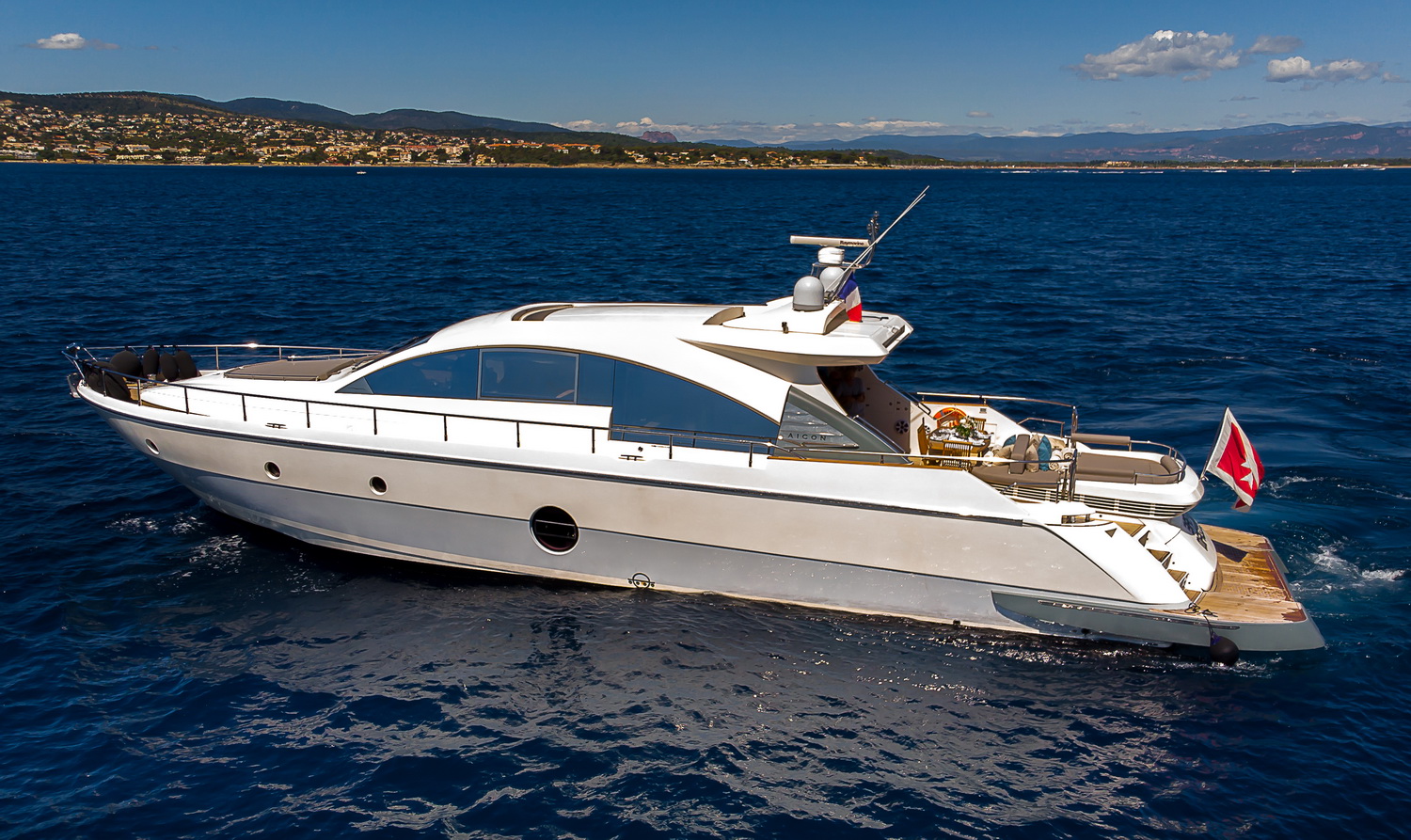 motor yacht BABY MAGIC.jpg