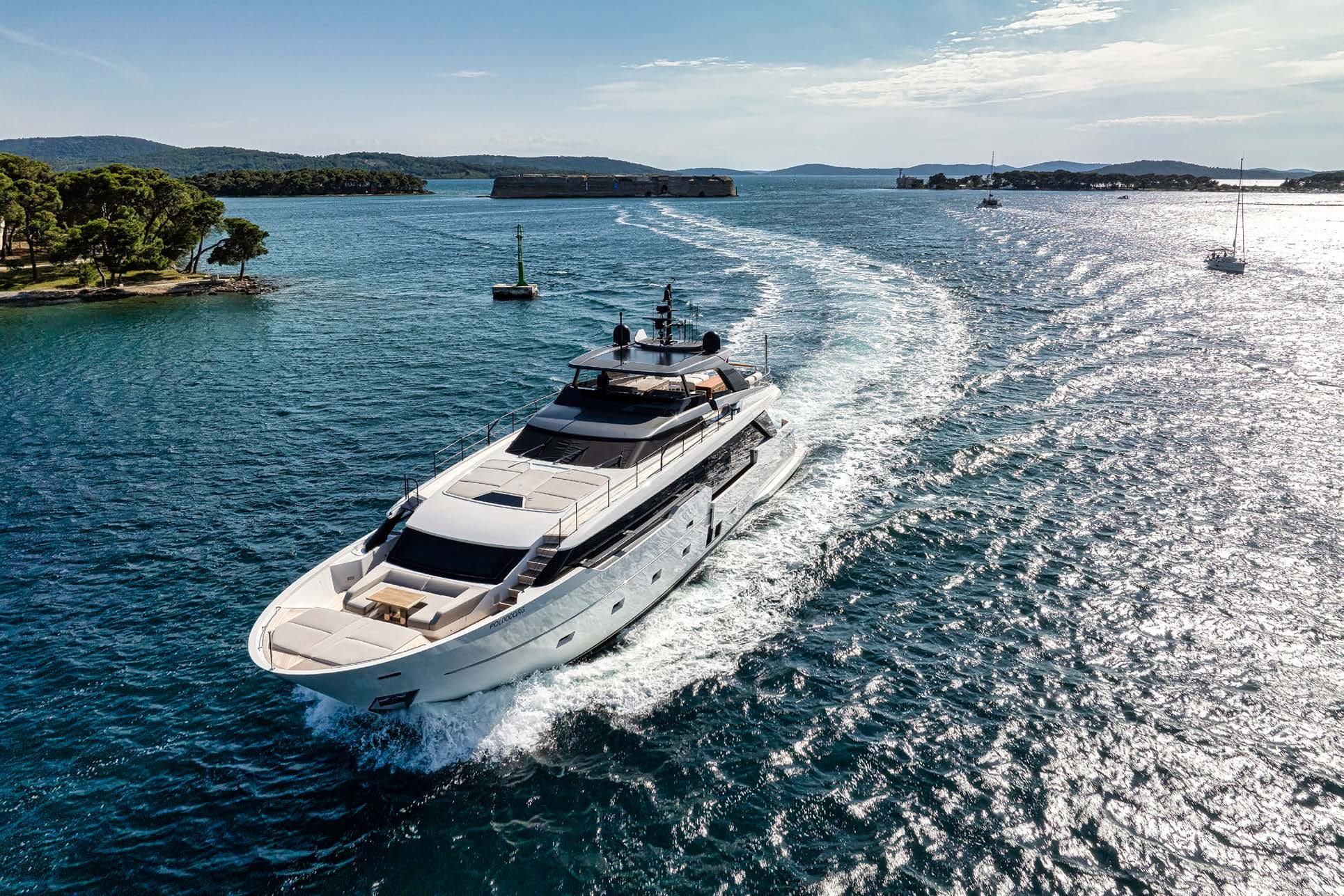 motor yacht DESTINO.jpg