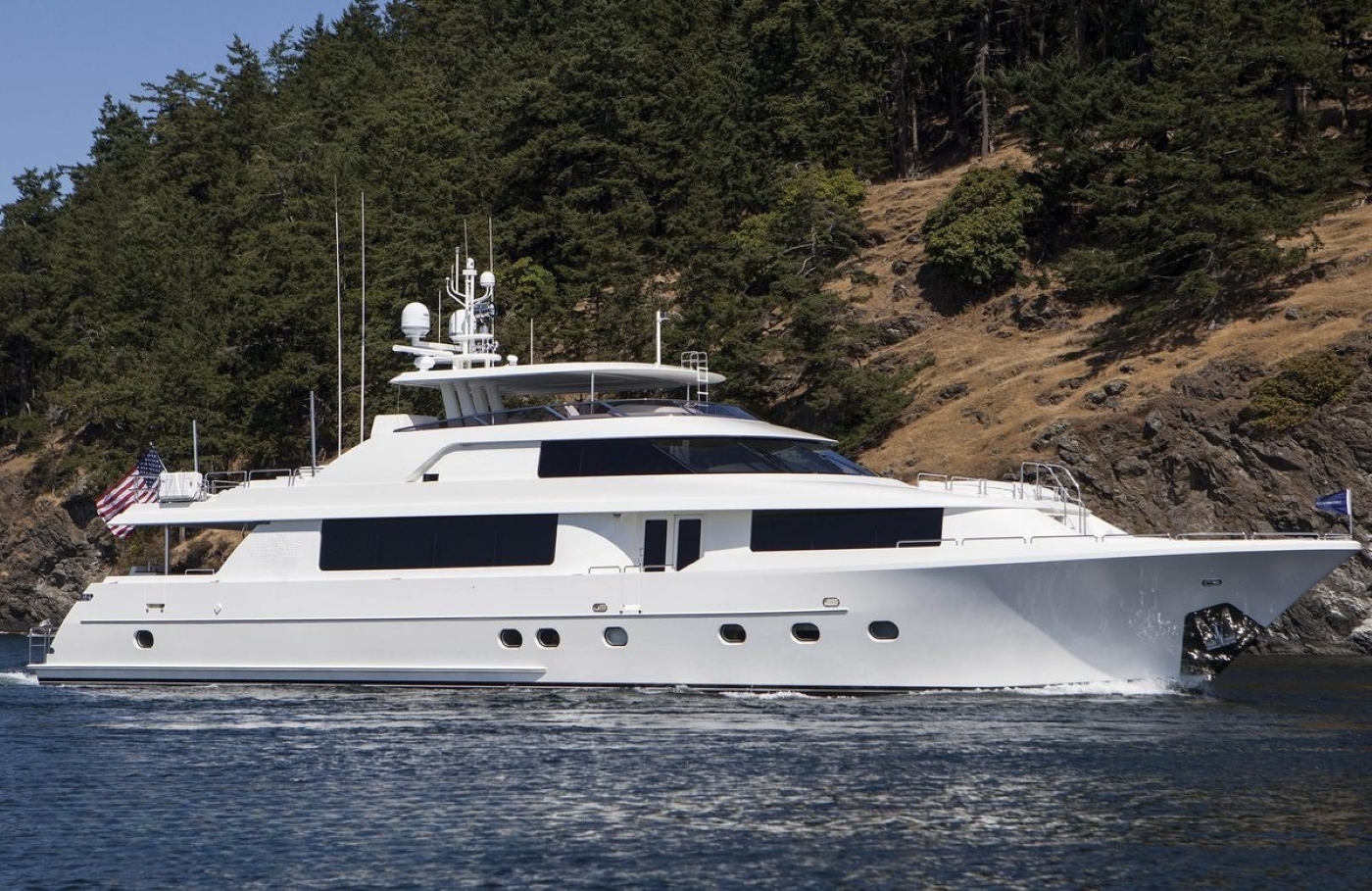 motor yacht DETERMINATION.jpg