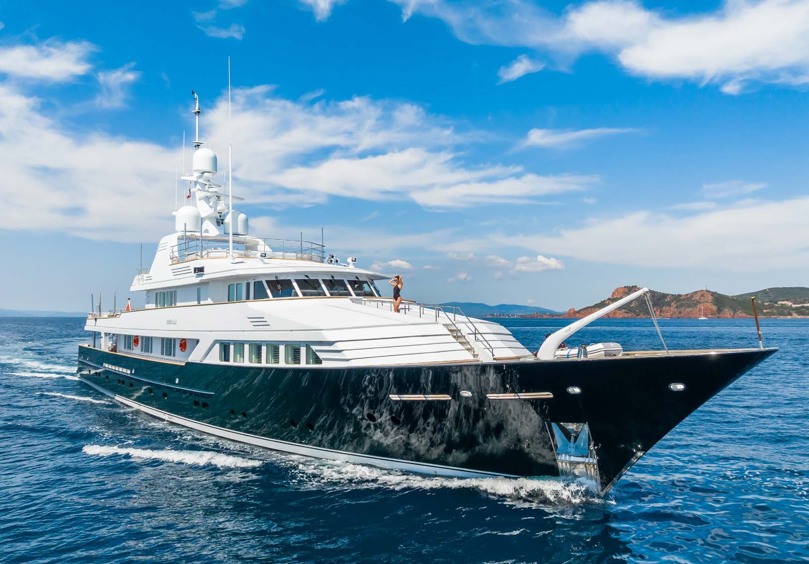 motor yacht EMERALD.jpg