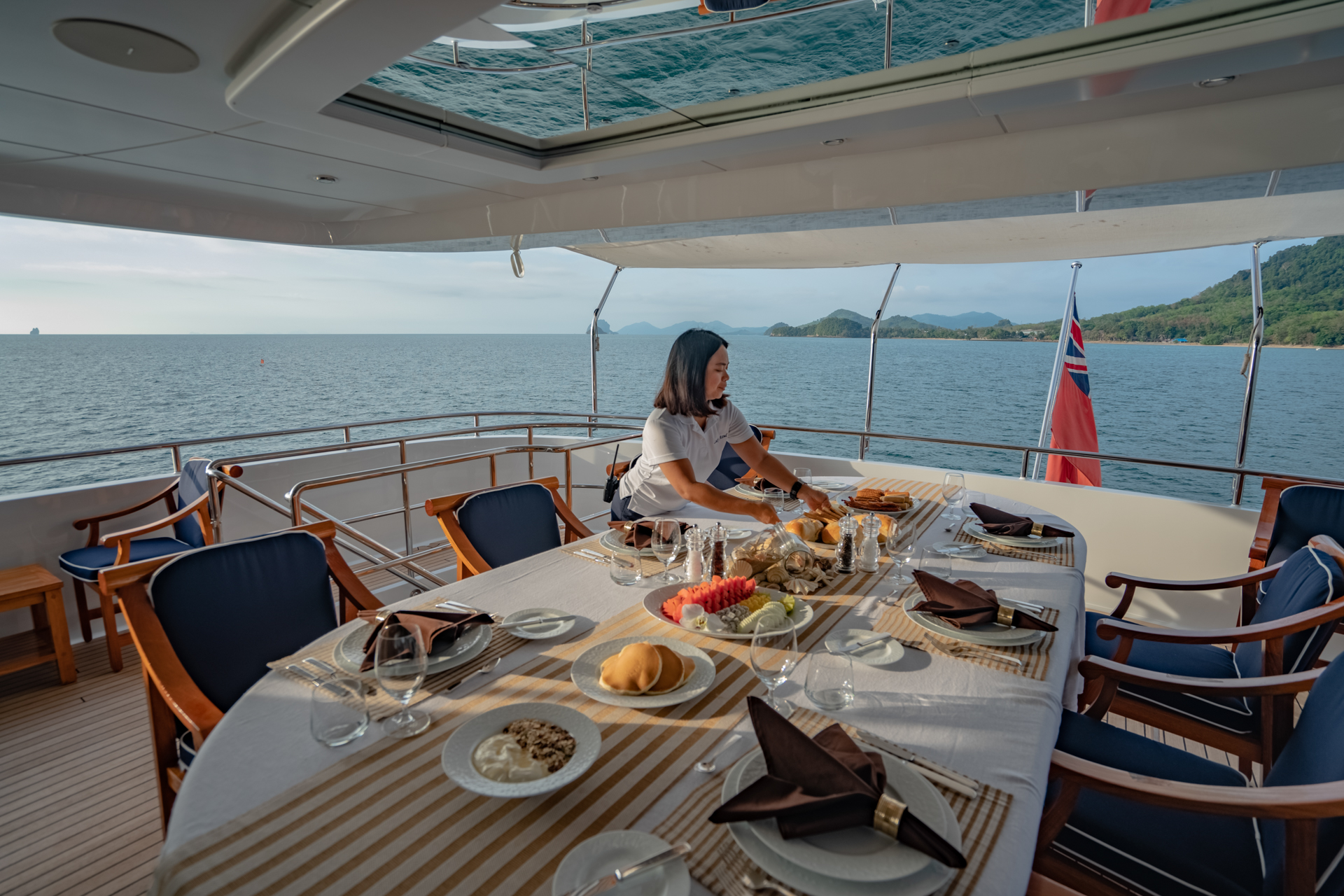motor yacht LADY AZUL13.jpg