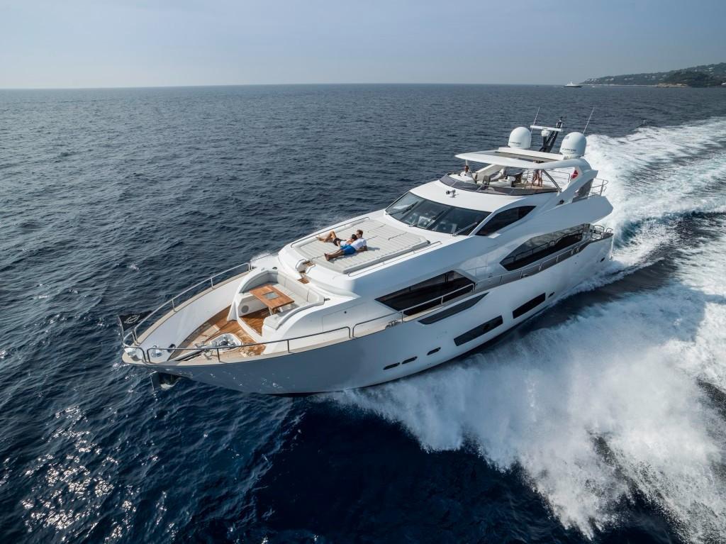 motor yacht NITSA cruising.jpg