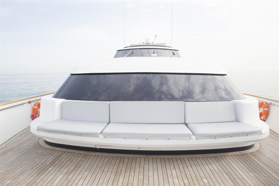 portuguese deck forward .png