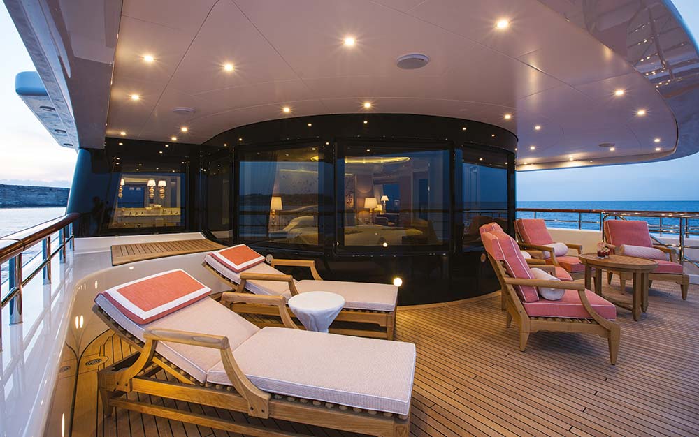 private owners deck.jpg