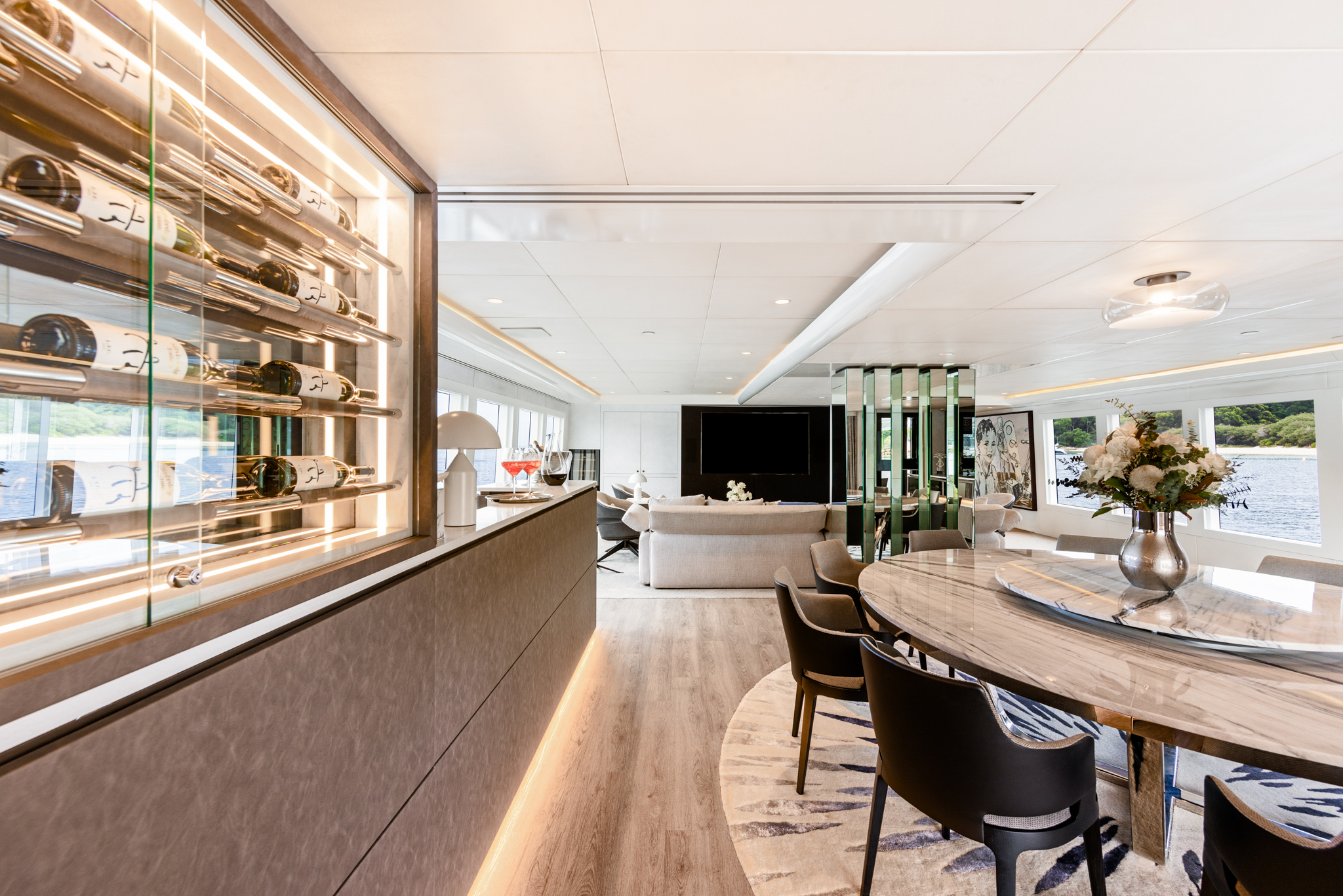salon- dining area.jpg