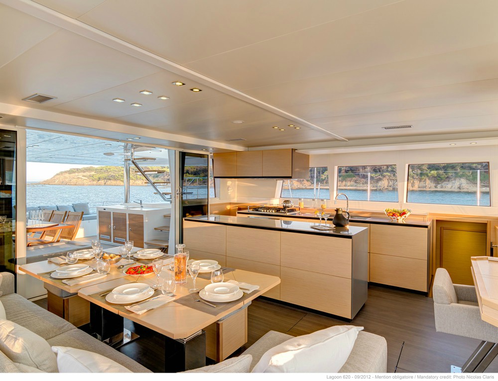 saloon and galley.jpg